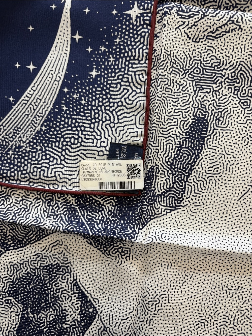 Hermes Navy Blue and White Clair de Lune Silk Scarf 70 - Picture 6 of 9